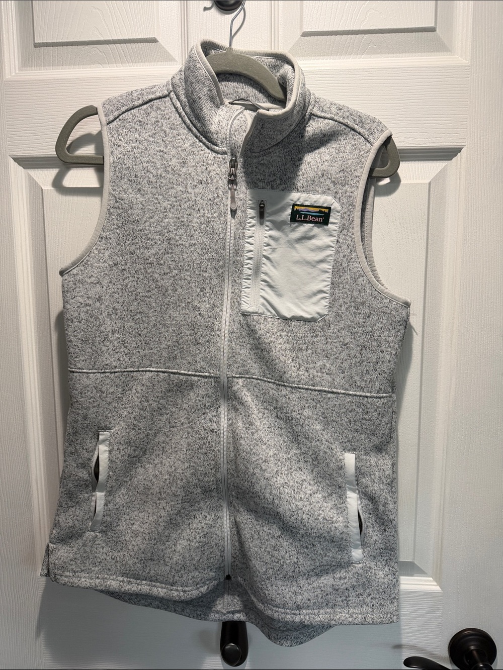 L.L. Bean Light Gray Speckled Fleece Vest with White Trim